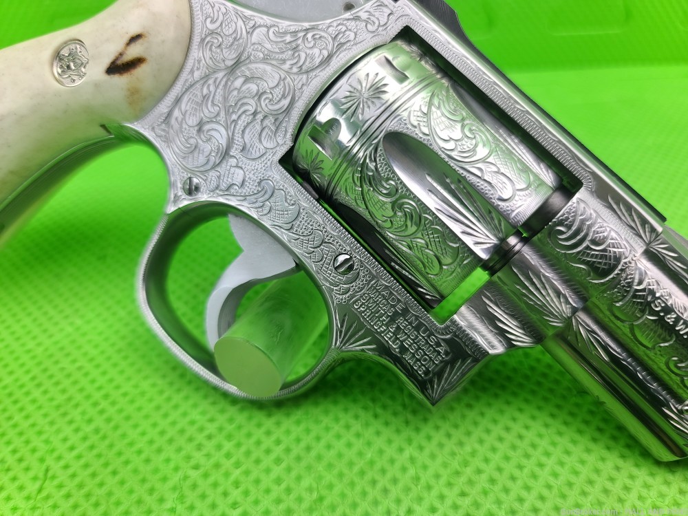 Smith & Wesson 66 ( 66-2 ) 357 MAG STAINLESS 2 1/2" FULLY HAND ENGRAVED-img-3