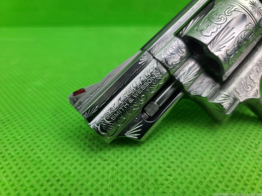Smith & Wesson 66 ( 66-2 ) 357 MAG STAINLESS 2 1/2" FULLY HAND ENGRAVED-img-34