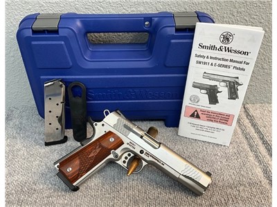 Smith & Wesson SW1911 - .45Auto - 108482 - Single Action - E Series - 18401