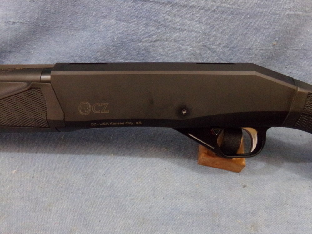 CZ USA 1012, 12ga semi auto shotgun like new-img-11