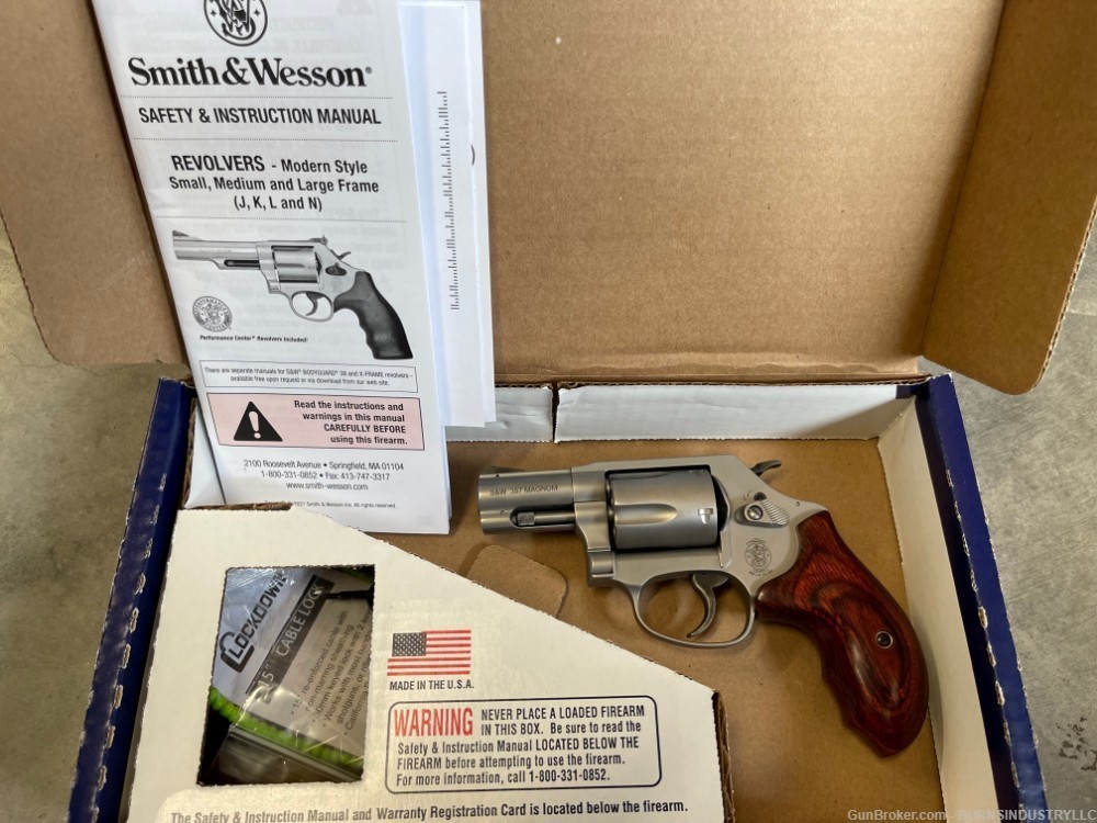 Smith and Wesson model 60 S&W 60 Wesson & Smith S&W M-60-img-0
