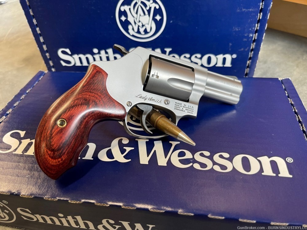 Smith and Wesson model 60 S&W 60 Wesson & Smith S&W M-60-img-5