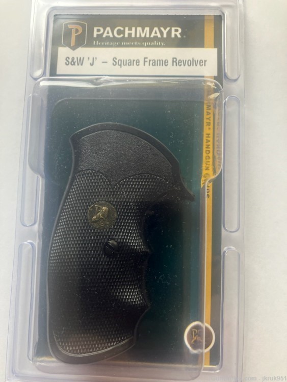 Smith & Wesson J frame square butt grips by Pachmayr-img-0
