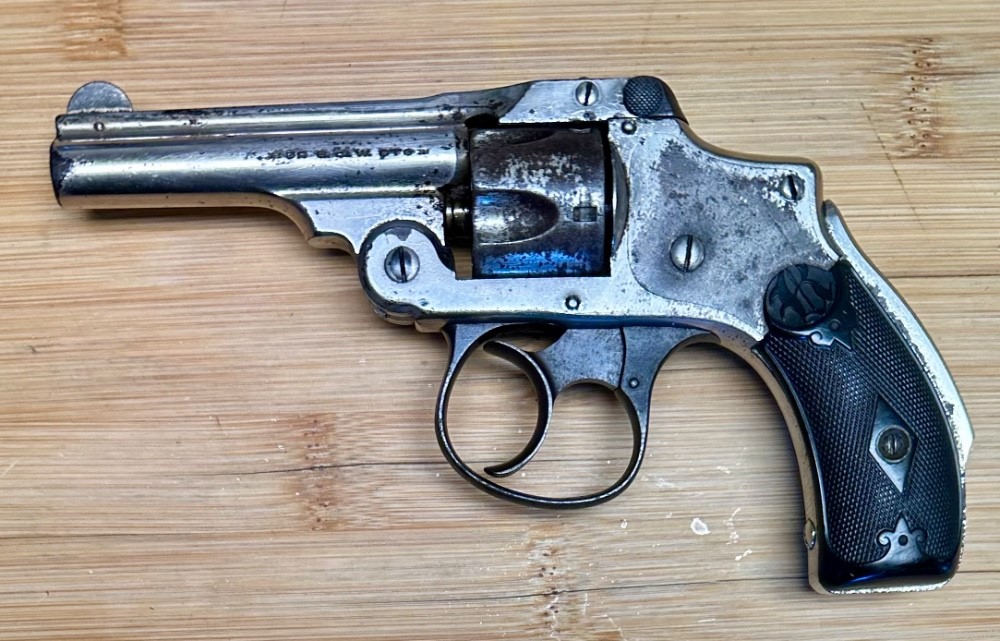 Smith and Wesson Safety Hammerless. Top Break Revolver. Lemon Squeezer.-img-1
