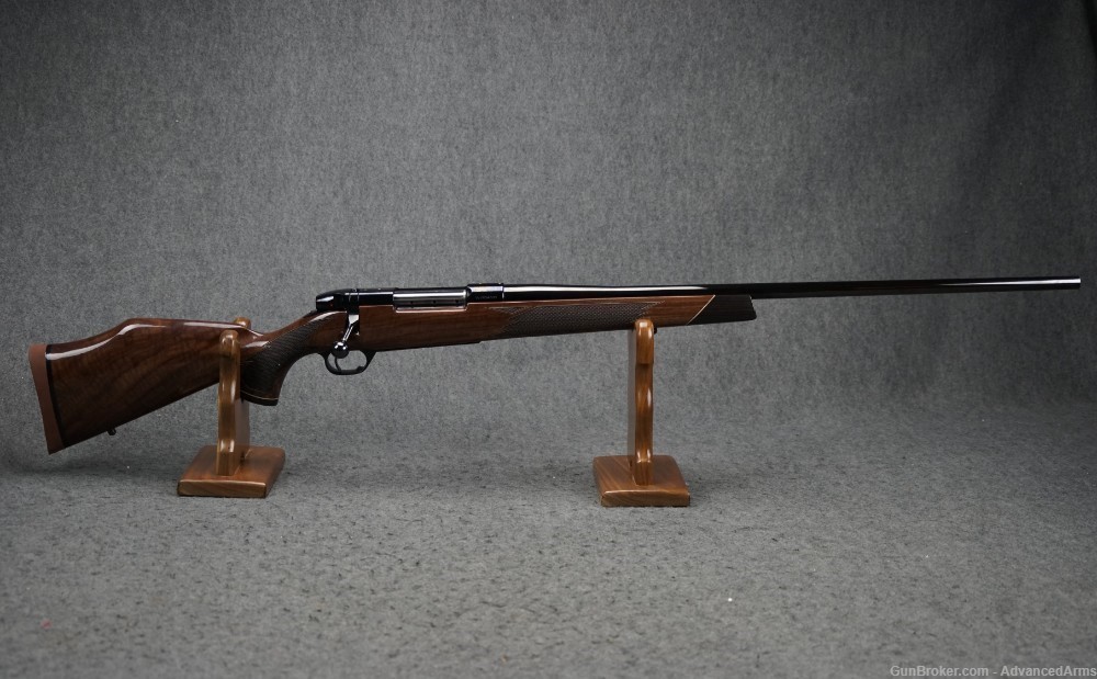 Weatherby Mark V Deluxe 300 Wby Mag 26" Barrel-img-1