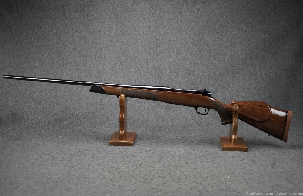 Weatherby Mark V Deluxe 300 Wby Mag 26" Barrel-img-0