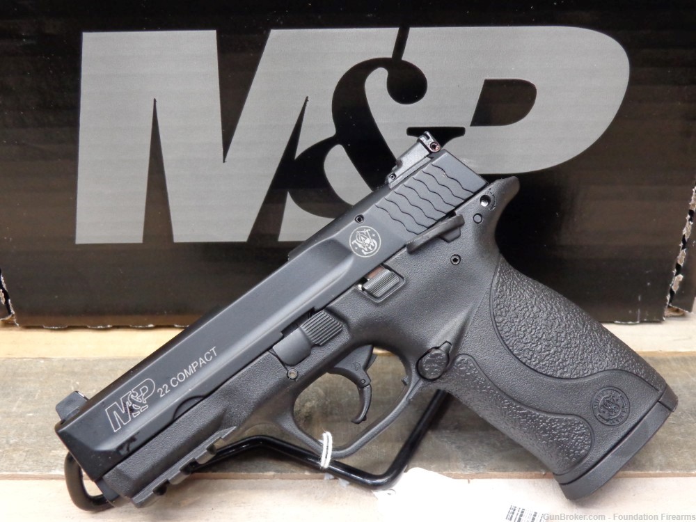 NEW Smith & Wesson M&P 22 Compact .22lr Semi Auto Pistol 108390-img-0