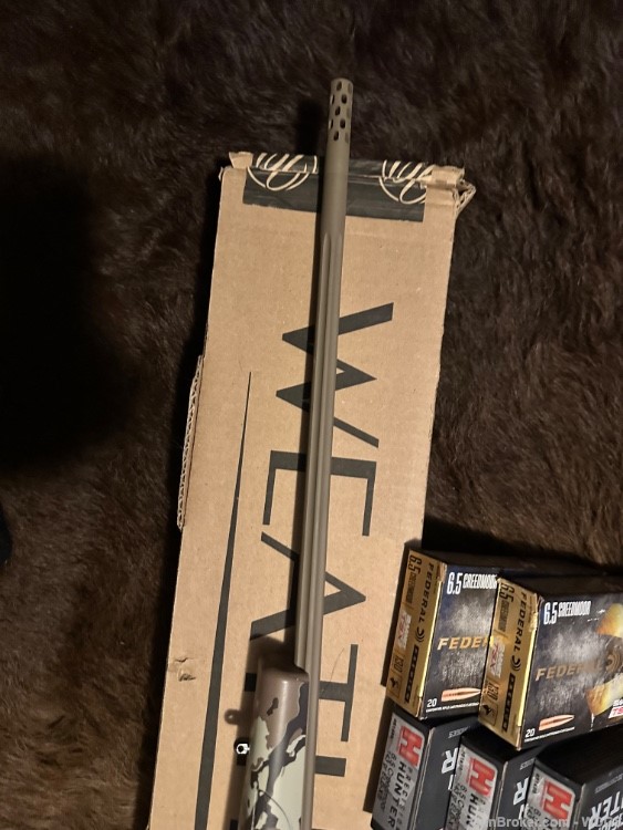 Weatherby Vanguard First Lite Rifle 6.5 Creedmoor Fusion Camo 26 PACKAGE-img-7