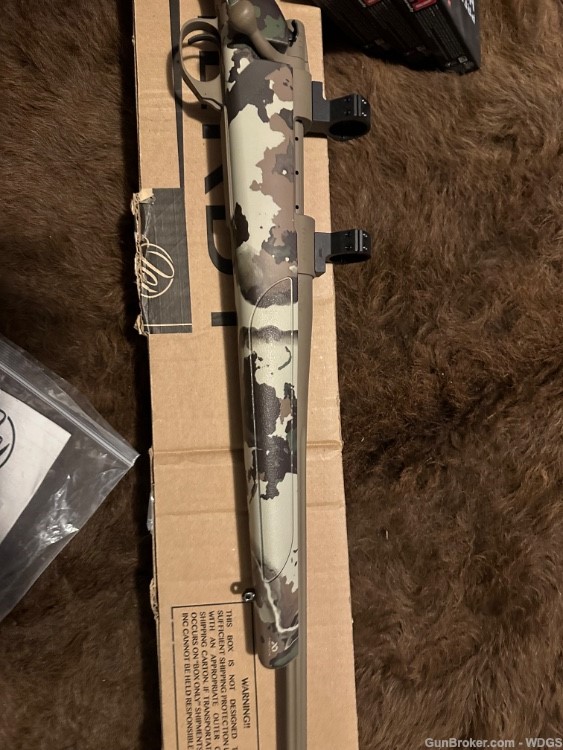 Weatherby Vanguard First Lite Rifle 6.5 Creedmoor Fusion Camo 26 PACKAGE-img-2