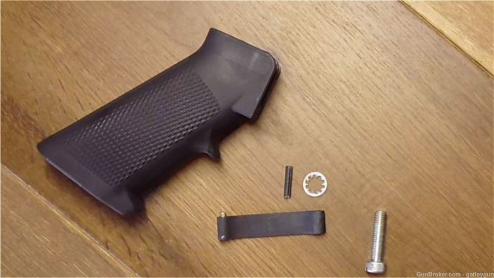 AR 15 (Pistol Grip & Parts)-img-0