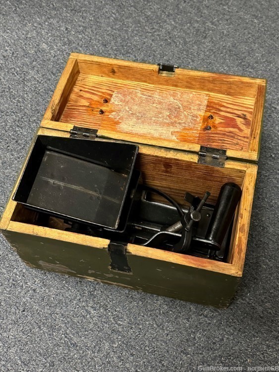 RUSSIAN PK-PKM BELT LOADING TOOL WITH WOOD CASE.-img-0