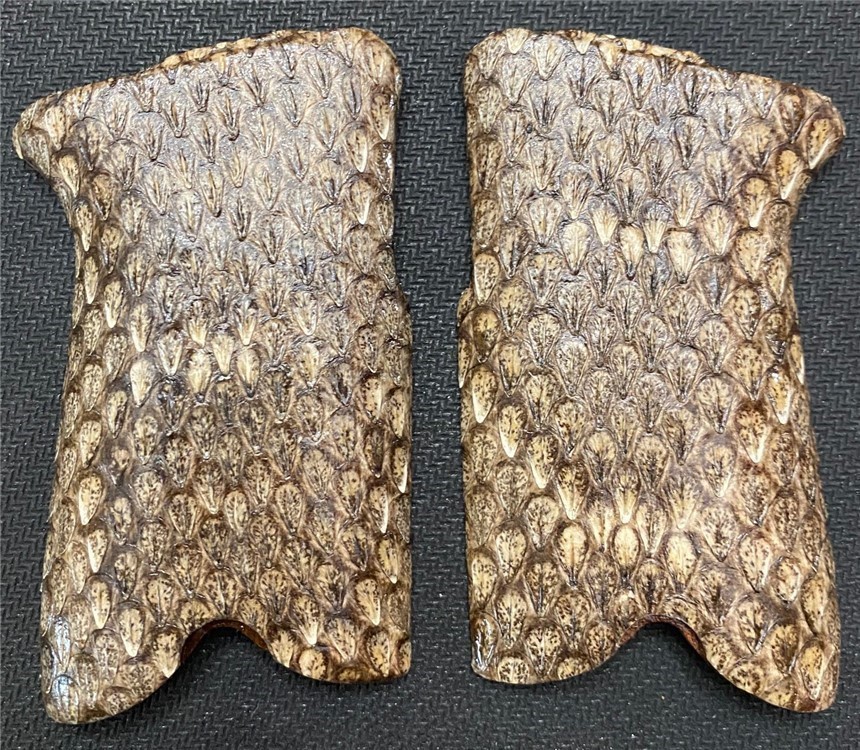 Genuine Rattlesnake skin grips for Ruger P85 P89 P90 P91 GRIPS ONLY-img-2