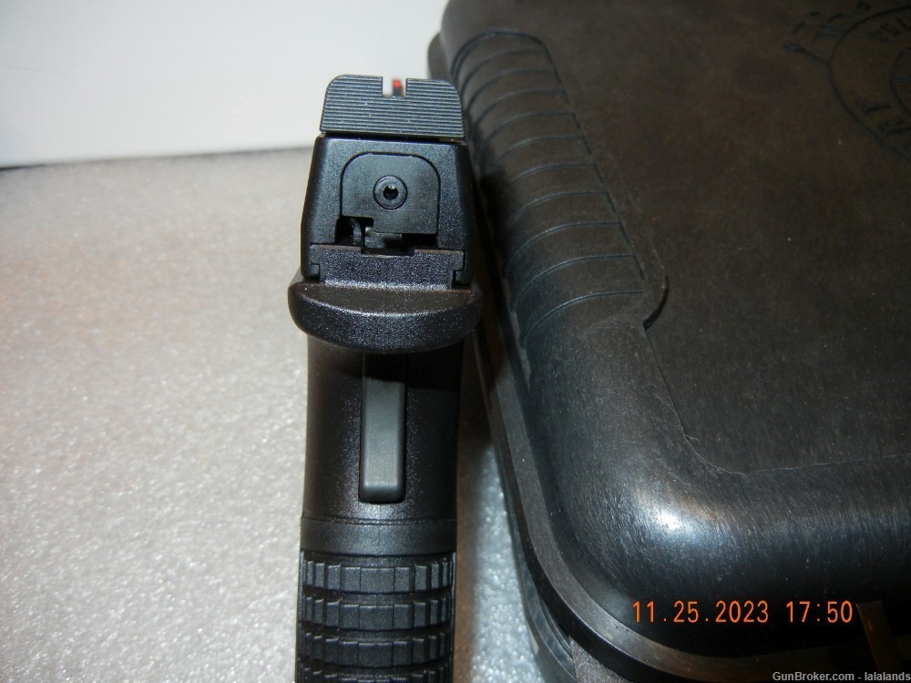 Springfield Armory XDM9 pistol.-img-1