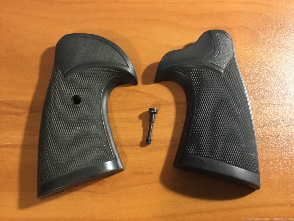 Ruger Security Six Pachmayr grips-img-0