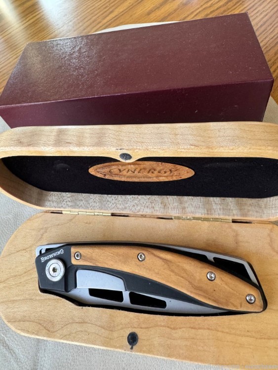 BROWNING CYNERGY KNIFE IN PRESENTATION CASE, LINER LOCK, MADE IN ITALY, NEW-img-0