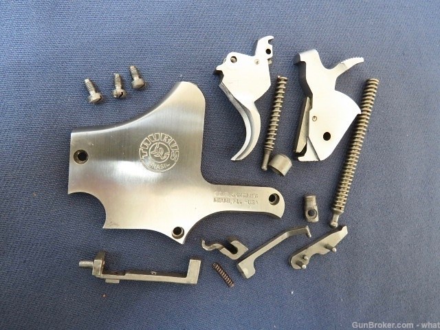 Taurus Model 689 .357 SS Hammer Trigger Sideplate & Small Assembly Parts-img-0
