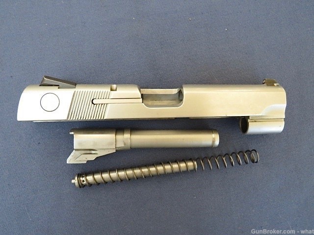 S&W Model 4043 .40 Cal Pistol Slide + Barrel & Recoil Assembly-img-4