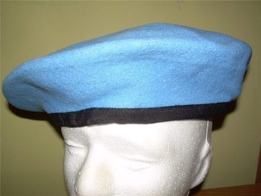 VTG NEW UN Peacekeepers Military Beret, 7 1/2 Large-img-0