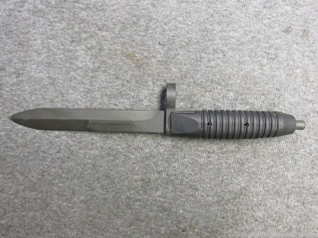 WEST GERMAN HK G3 BAYONET WITH SCABBARD-13 GROOVE HANDLE (EXCELLENT)-img-1