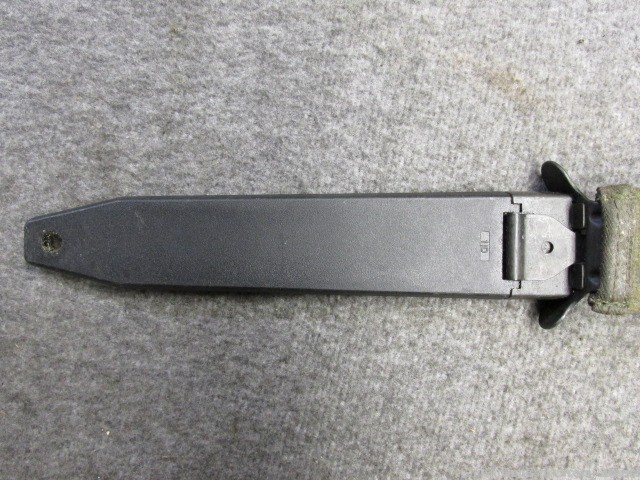 WEST GERMAN HK G3 BAYONET WITH SCABBARD-13 GROOVE HANDLE (EXCELLENT)-img-16
