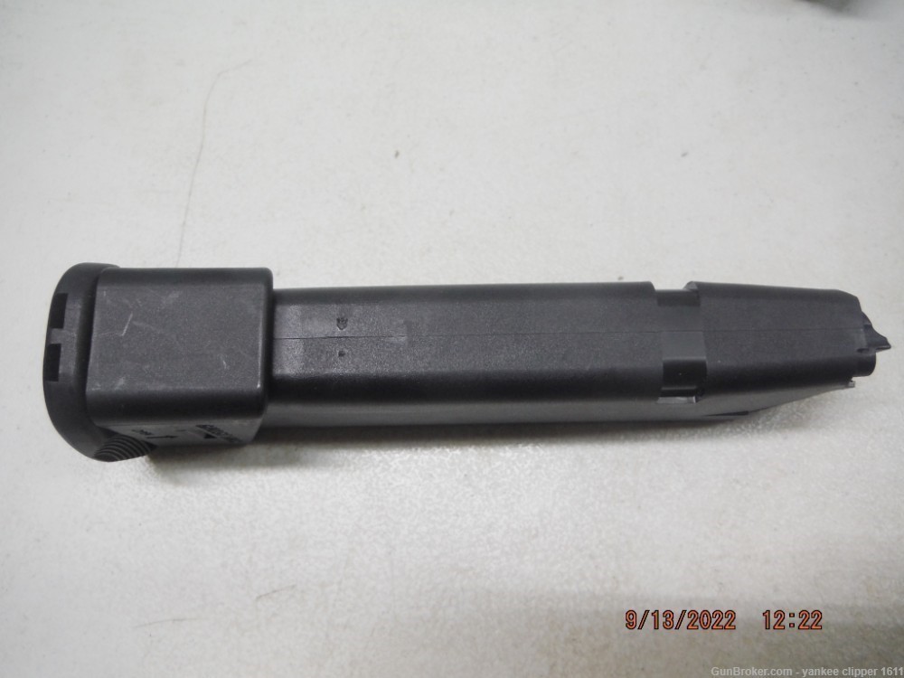 Glock 17 9mm Gen4 17+ Rd Magazine with Ghost Plus Base-img-1
