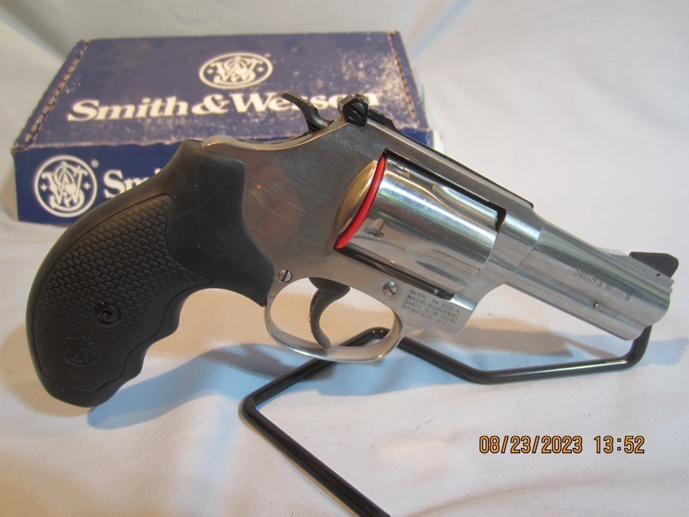 Smith & Wesson Model 60-15, .357 mag, Chief's Special 3" -img-3