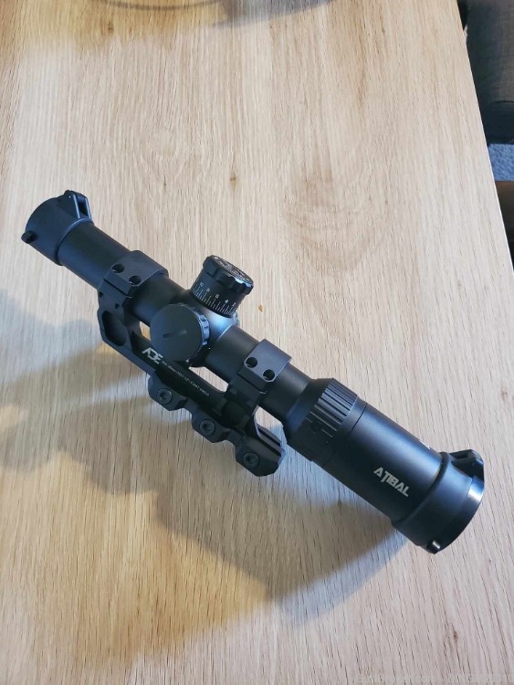 ATIBAL STYKER 1-4x scope with offset mount. -img-3