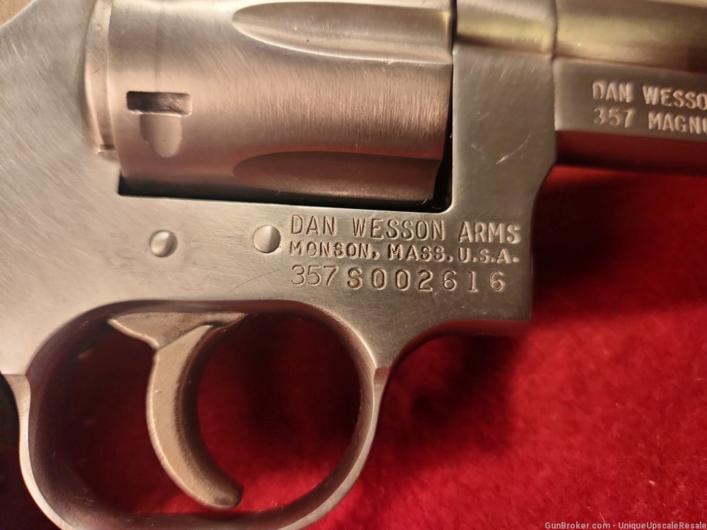 Dan Wesson Vent Rib Revolver 357 magnum stainless Munson, Mass-img-4