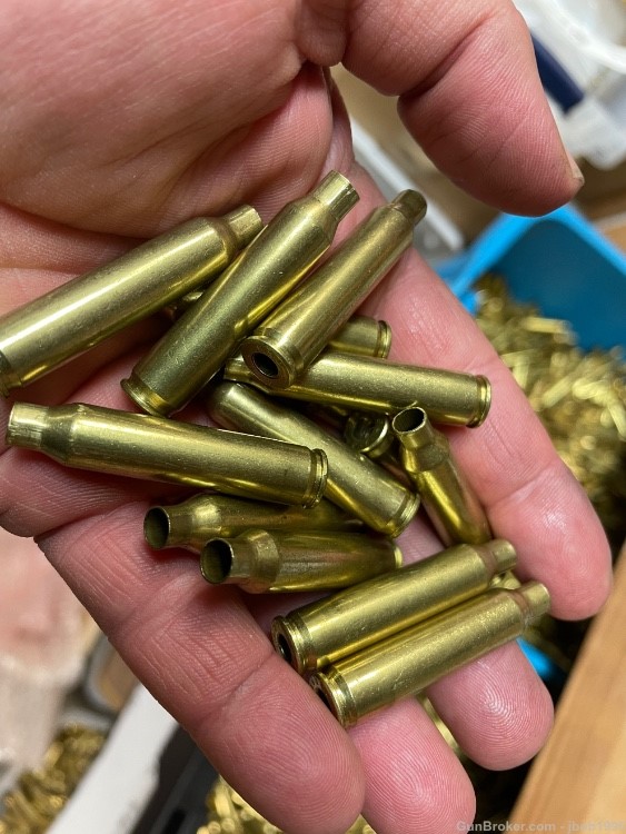 5.56/223 brass. Mixed headstamps. Cleaned, roll sized and decapped. -img-1