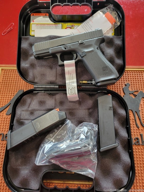 Glock 45 9mm pistols Gen 5 Rebuilt with full warranty-img-1
