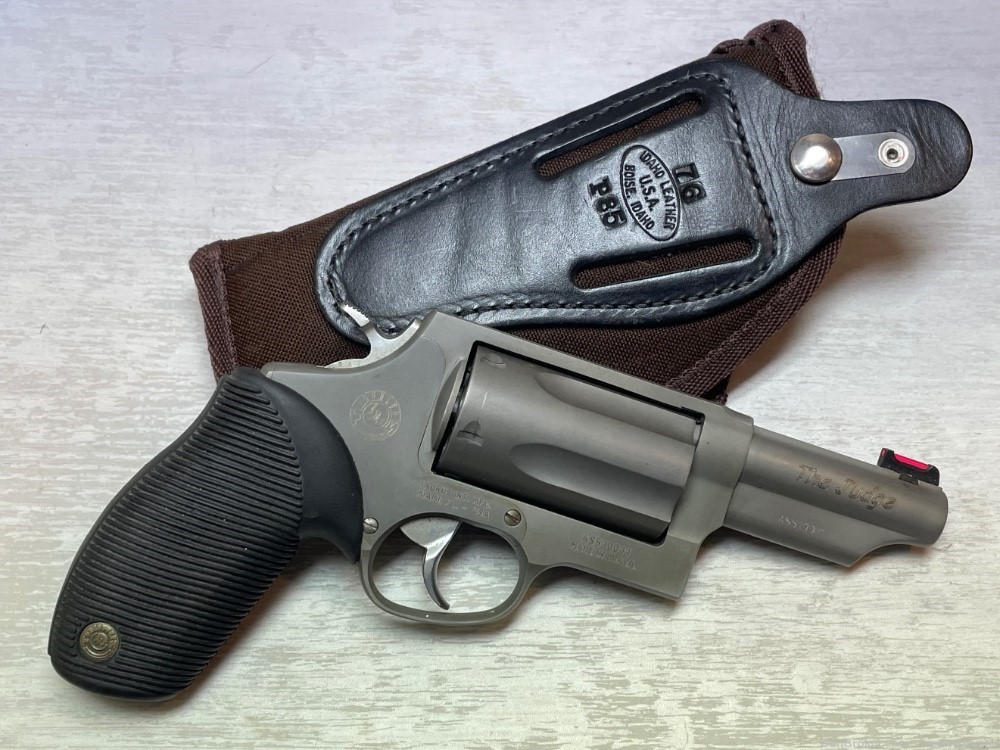 Taurus The Judge .410 .45LC Ultra-Lite Matte Stainless Exc H196-img-0
