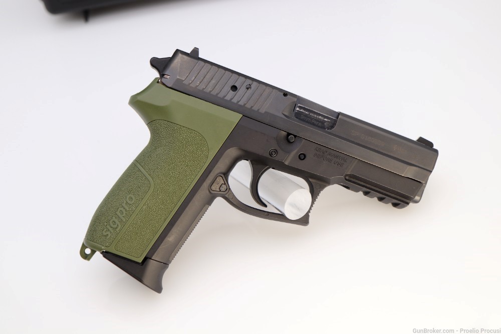 SIG Sauer SP2022 in green as new -img-8