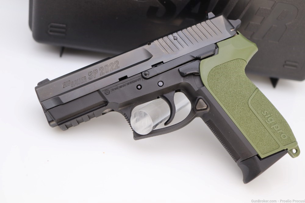 SIG Sauer SP2022 in green as new -img-5