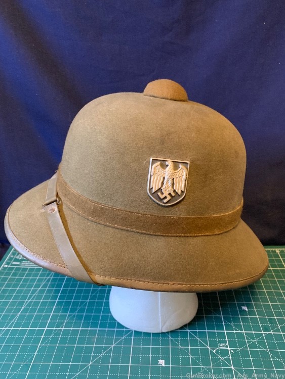 WW2 German Pith Sun Helmet Mint Condition -img-2