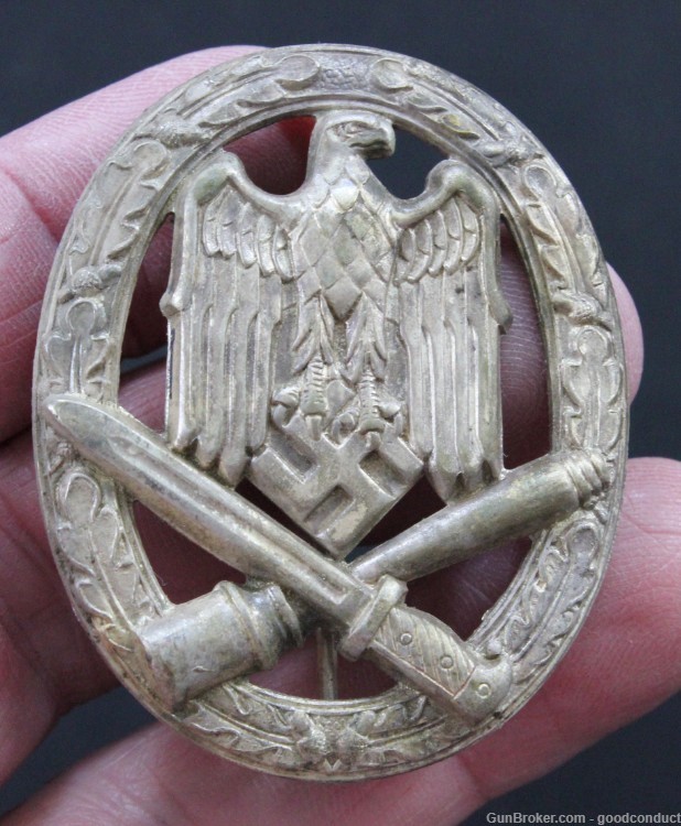 German WWII Army Heer General Assault Badge-img-0