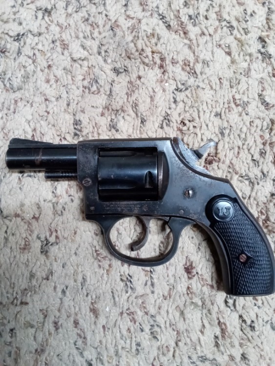 Iver Johson "Saturday Night Special", .32 S&W Long, 5 shot , SA/DA Revolver-img-1