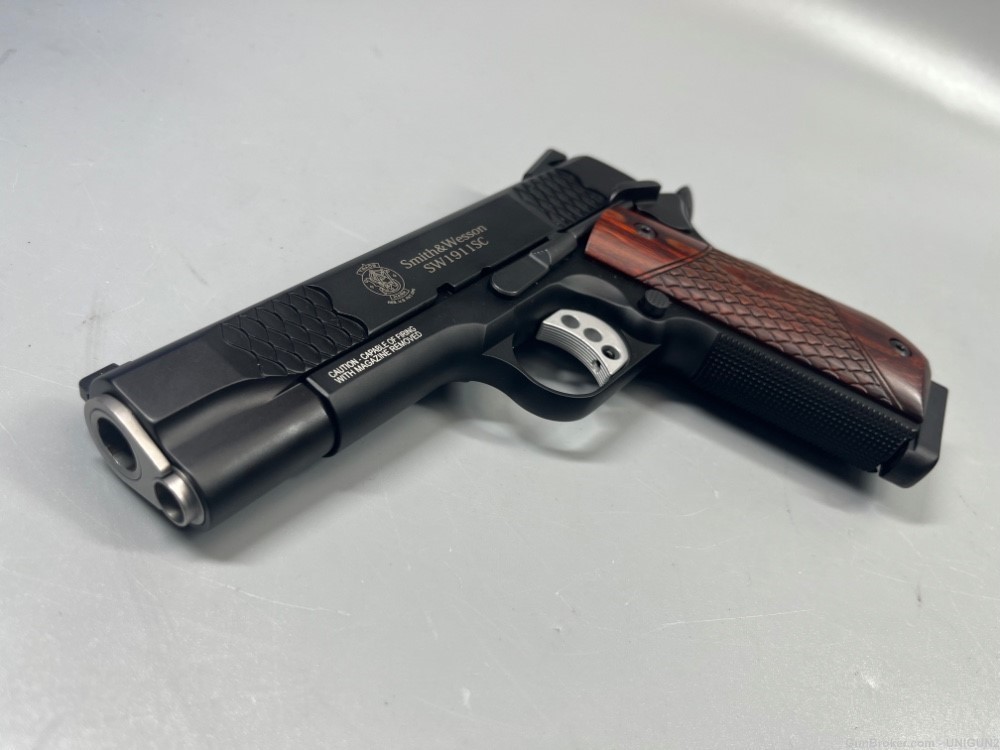 SMITH AND WESSON 1911SC E SERIES 4.25INCH ROUND BUTT GRIP 45 ACP 8RD MAG-img-10