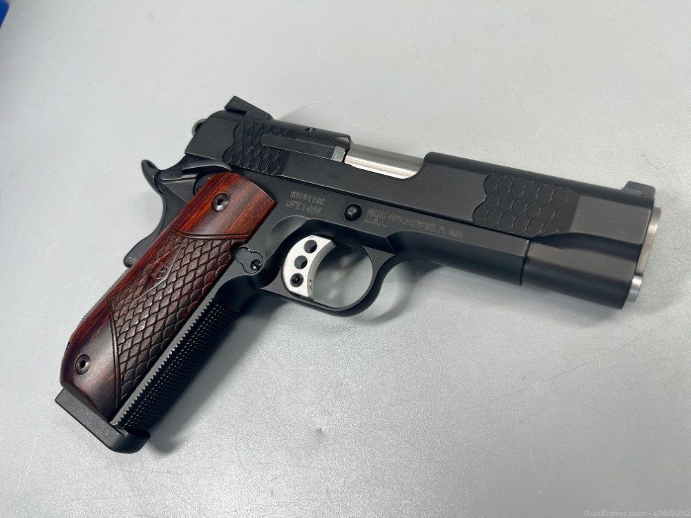 SMITH AND WESSON 1911SC E SERIES 4.25INCH ROUND BUTT GRIP 45 ACP 8RD MAG-img-9