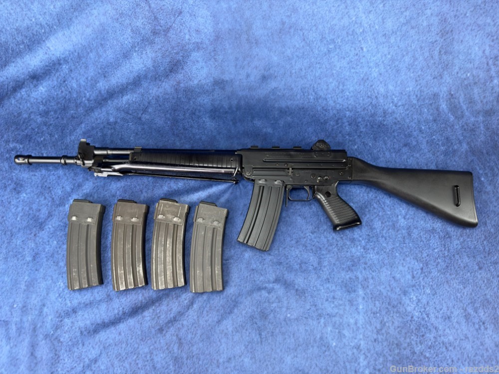 EXCELLENT Pre-ban Beretta AR70 with 5 magazines and manual-img-0