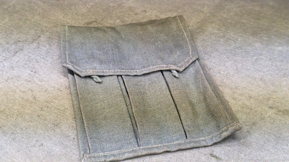 French Canvas Sten Mag pouch, 3 cell,   surplus-img-0