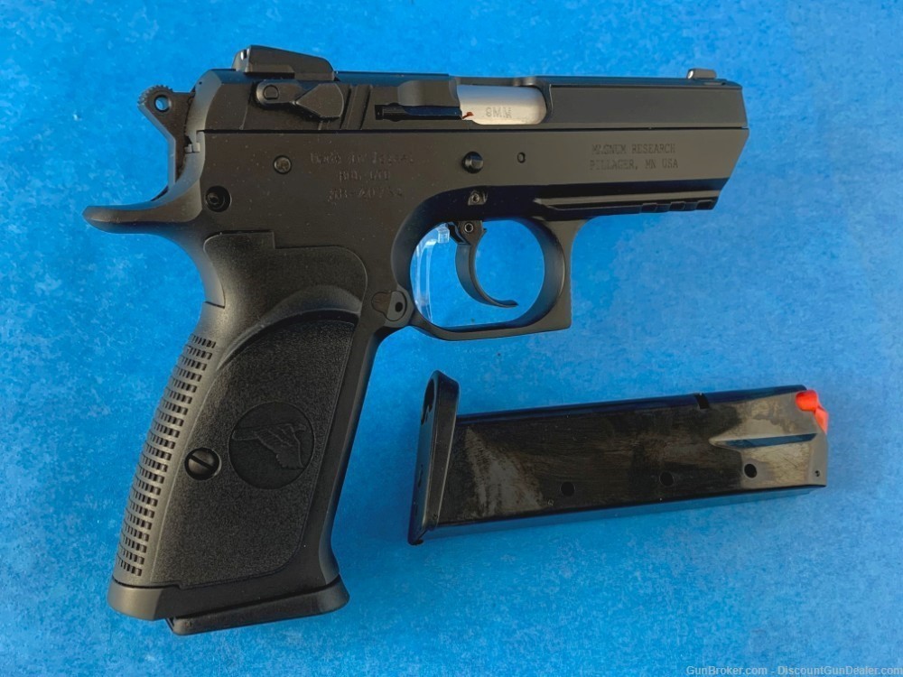 Magnum Research Baby Eagle III Semi-Compact 9mm 15 Rd - NIB-img-1