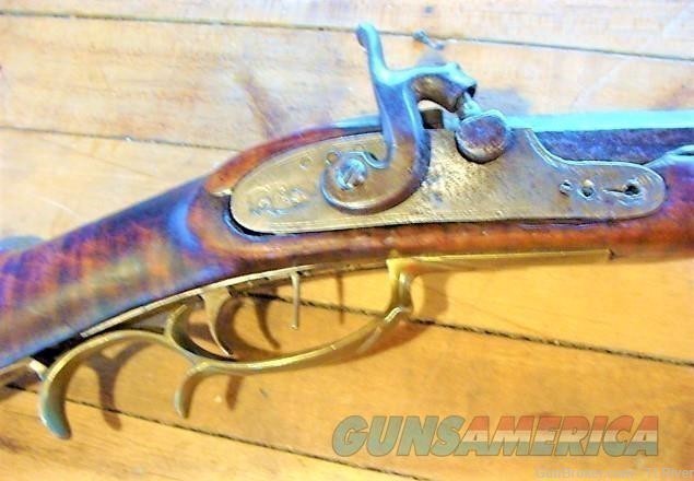 32 cal. Antique Squirrel Rifle Tiger Stripe Full Stock No Reserve-img-4