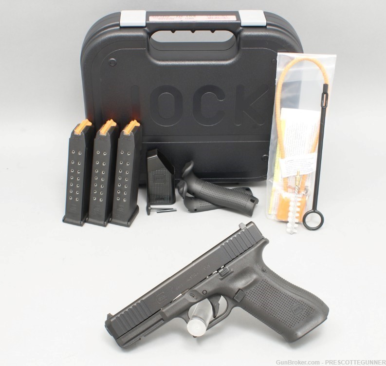NIB Glock 17 Gen 5 9mm w/ 3 17rd Mags - Black nDLC FS FSS PA175S203-img-0