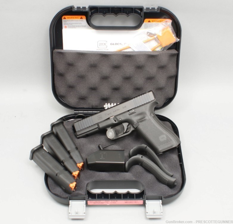 NIB Glock 17 Gen 5 9mm w/ 3 17rd Mags - Black nDLC FS FSS PA175S203-img-8