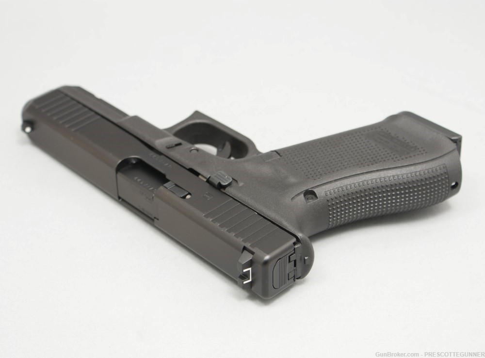 NIB Glock 17 Gen 5 9mm w/ 3 17rd Mags - Black nDLC FS FSS PA175S203-img-6