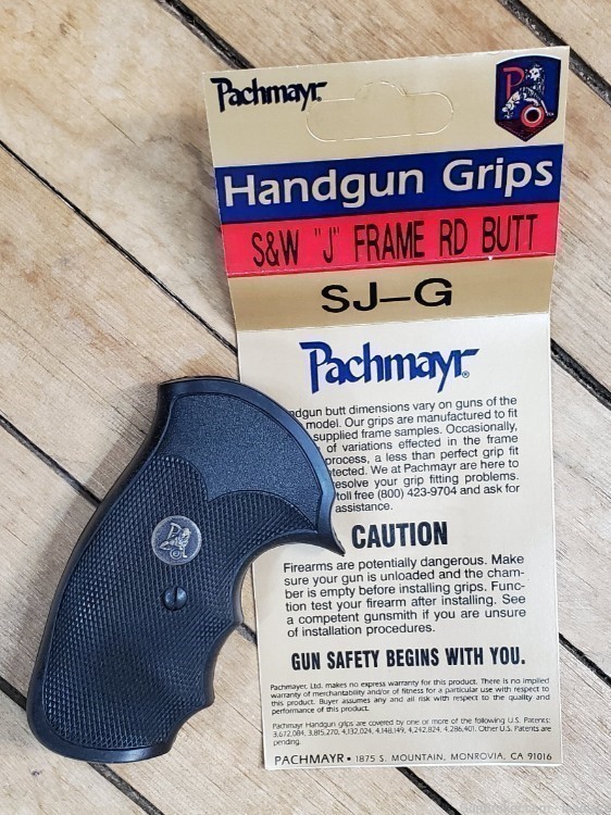 Pachmayr Smith & Wesson  Revolver Combat-Style Grip, Round Butt "J"-img-0