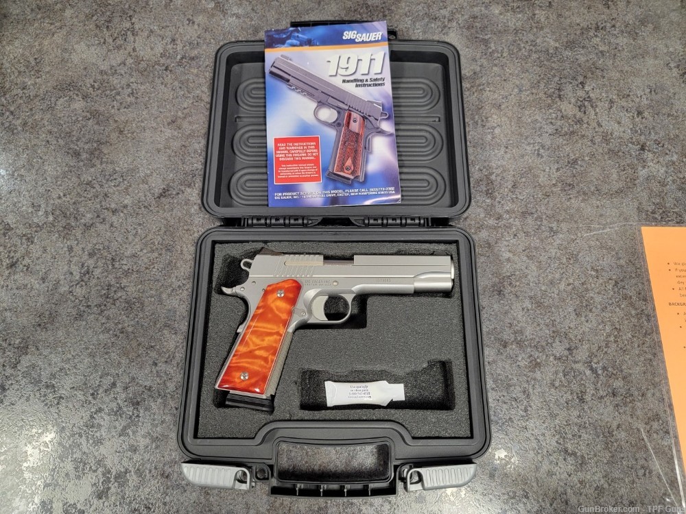 SIG SAUER 1911 .45 STAINLESS SLITE - IN BOX LIKE NEW-img-0