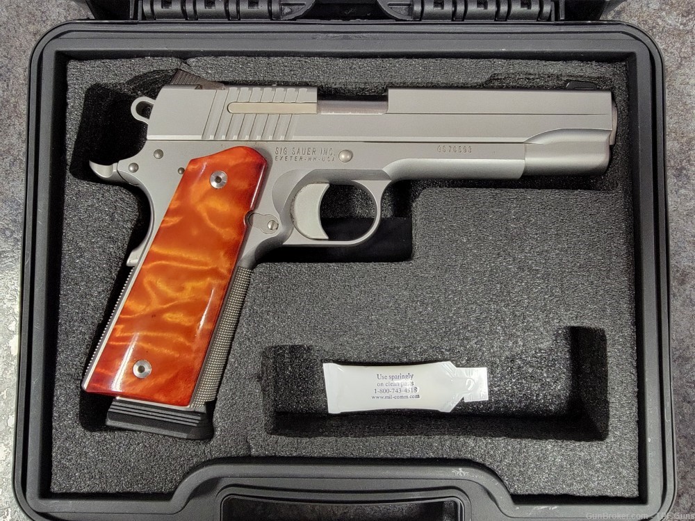 SIG SAUER 1911 .45 STAINLESS SLITE - IN BOX LIKE NEW-img-1