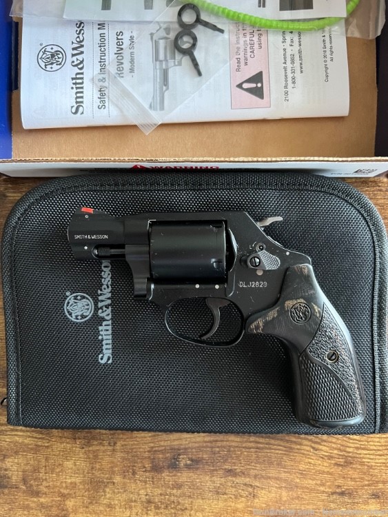Smith & Wesson Model 360 357 Magnum Revolver EDC Kit with Silver/Black Wood-img-1