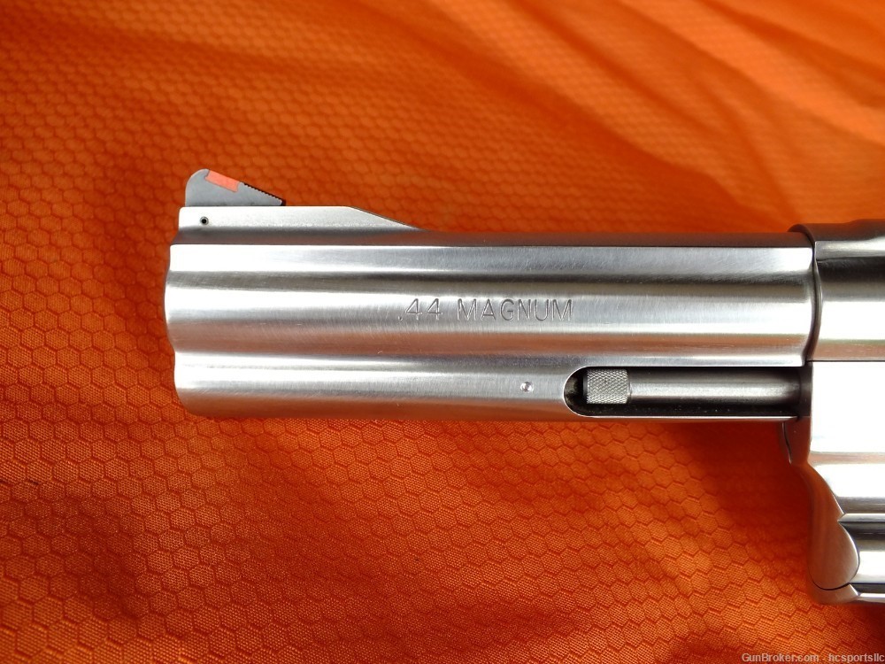 S&W Model 629-6 Classic .44 Magnum 5" barrel-img-12